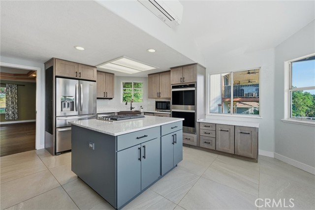 Detail Gallery Image 7 of 41 For 18669 Deer Hill, Hidden Valley Lake,  CA 95467 - 3 Beds | 2 Baths