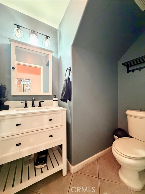 2572 S Young Court, San Bernardino CA: https://media.crmls.org/medias/f5e23c78-546e-4a3e-b94f-216b783e4674.jpg