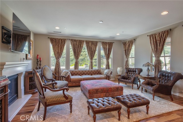 Detail Gallery Image 7 of 52 For 32640 Cougar Pass Ct, Winchester,  CA 92596 - 5 Beds | 3/1 Baths