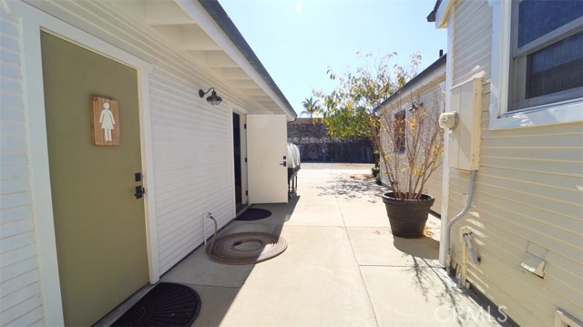 Image 7 of 12 For 17066 Palmdale Lane