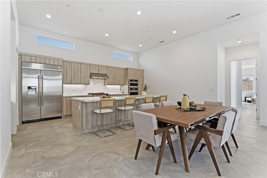 MLS #OC25255465 image #5