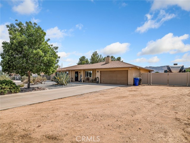 Detail Gallery Image 4 of 40 For 13397 Applewood Rd, Apple Valley,  CA 92308 - 3 Beds | 2 Baths