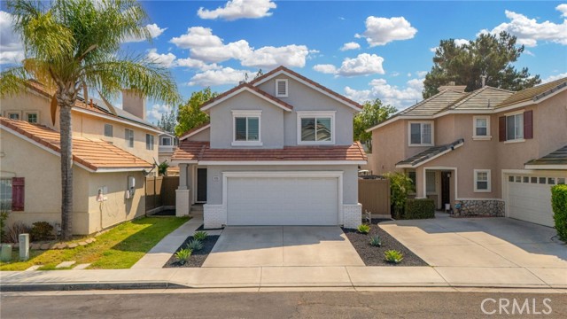 Detail Gallery Image 1 of 59 For 823 Pathfinder Way, Corona,  CA 92878 - 3 Beds | 2/1 Baths