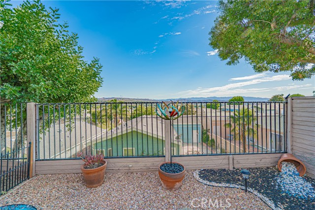 Detail Gallery Image 44 of 74 For 20164 Crestview Dr., Canyon Country,  CA 91351 - 3 Beds | 2 Baths