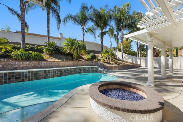 Detail Gallery Image 36 of 40 For 1826 Morfontaine Way, Corona,  CA 92883 - 3 Beds | 2 Baths