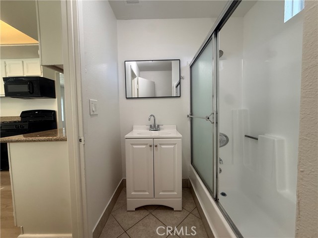 Detail Gallery Image 38 of 52 For 10358 Eldora Ave, Sunland,  CA 91040 - 2 Beds | 2 Baths