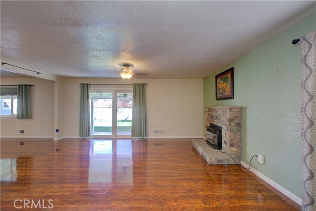 Detail Gallery Image 13 of 47 For 3728 Fuchsia Ln, Modesto,  CA 95356 - 3 Beds | 2 Baths