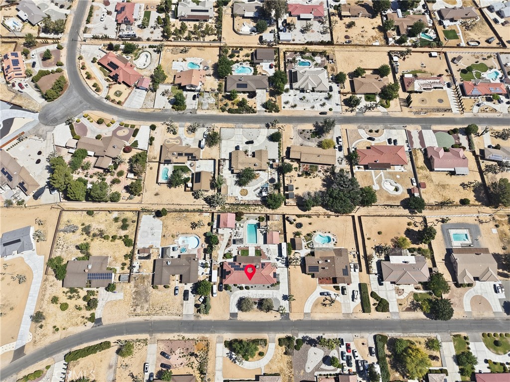 https://media.crmls.org/medias/f5e4dd6d-0b3a-4db8-9cdb-f59ac7450f85.jpg?preset=X-Large