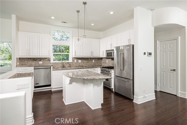 225 Montana Del Lago Drive, Rancho Santa Margarita CA: https://media.crmls.org/medias/f5e6f0b2-f07b-4796-b2ab-cd9eb6a5811d.jpg