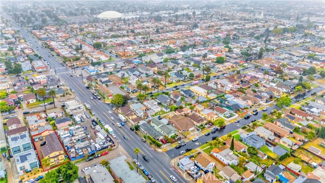 Detail Gallery Image 7 of 7 For 1409 W 84th Pl, Los Angeles,  CA 90047 - – Beds | – Baths