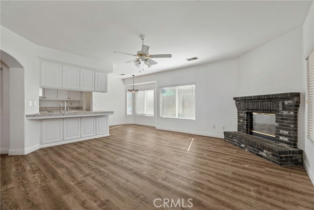 Detail Gallery Image 13 of 52 For 6607 Radio Flyer, Bakersfield,  CA 93312 - 3 Beds | 2 Baths