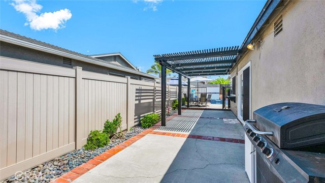 Detail Gallery Image 49 of 75 For 17452 Mayor Ln, Huntington Beach,  CA 92647 - 3 Beds | 2 Baths