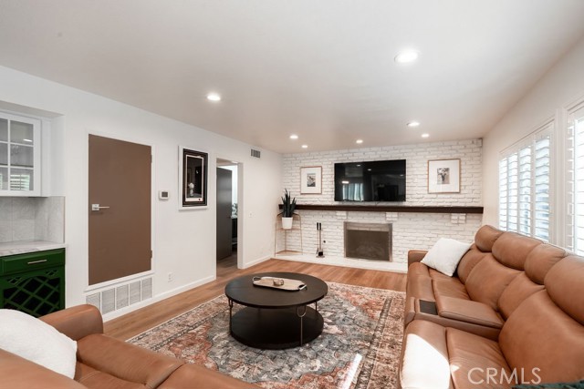 Detail Gallery Image 25 of 61 For 20892 Avenida Amapola, Lake Forest,  CA 92630 - 4 Beds | 2/1 Baths