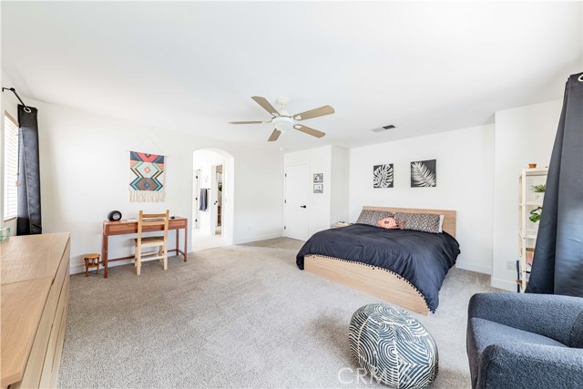 24520 Calle Estancia, Murrieta CA: https://media.crmls.org/medias/f5e9ee47-7be7-4e03-bcf8-b13836d5cfb7.jpg