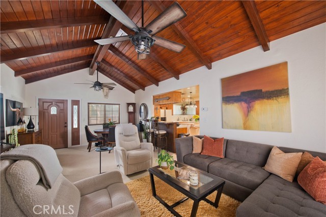 Detail Gallery Image 7 of 33 For 22050 Tulsa, Chatsworth,  CA 91311 - 2 Beds | 3 Baths
