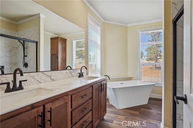 Detail Gallery Image 3 of 28 For 5674 Sawmill Rd, Paradise,  CA 95969 - 3 Beds | 2 Baths