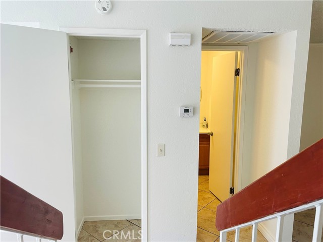 1077 Santo Antonio S Drive, Colton CA: https://media.crmls.org/medias/f5ebfbd3-3d46-48f5-9e15-d4a98d605c7b.jpg