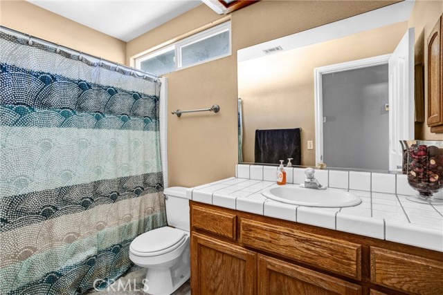 Detail Gallery Image 27 of 40 For 10439 Mesa, Oak Hills,  CA 92344 - 5 Beds | 3 Baths