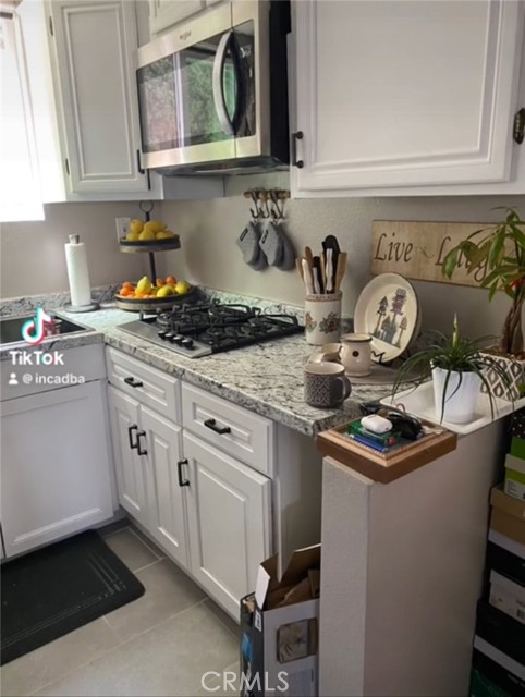 10925 Cochran Avenue, Riverside CA: https://media.crmls.org/medias/f5ed6afc-d9dc-42c2-abf1-a9ac9b838bf8.jpg