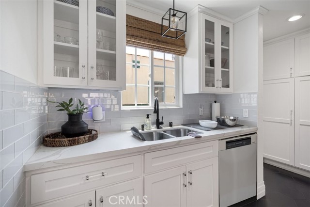 Detail Gallery Image 19 of 21 For 7519 La Salle Ave, Los Angeles,  CA 90047 - – Beds | – Baths