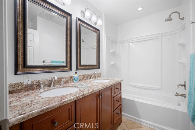 Detail Gallery Image 26 of 31 For 16814 Hartland, Lake Balboa,  CA 91406 - 3 Beds | 2 Baths