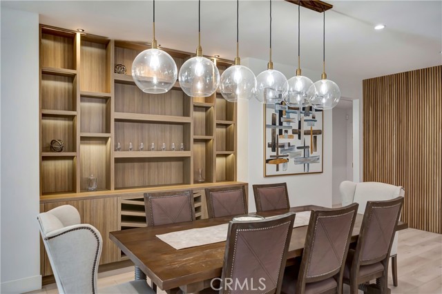 Detail Gallery Image 18 of 72 For 5355 Aldea Ave, Encino,  CA 91316 - 5 Beds | 5/1 Baths