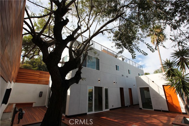 1220 Thorn W, San Diego CA: https://media.crmls.org/medias/f5ef1589-dcdd-4fe4-a992-7dd034457900.jpg