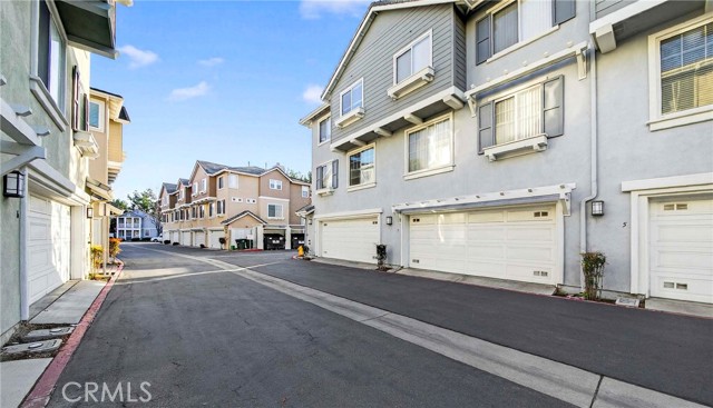 Image 3 of 45 For 9 Coveside Court