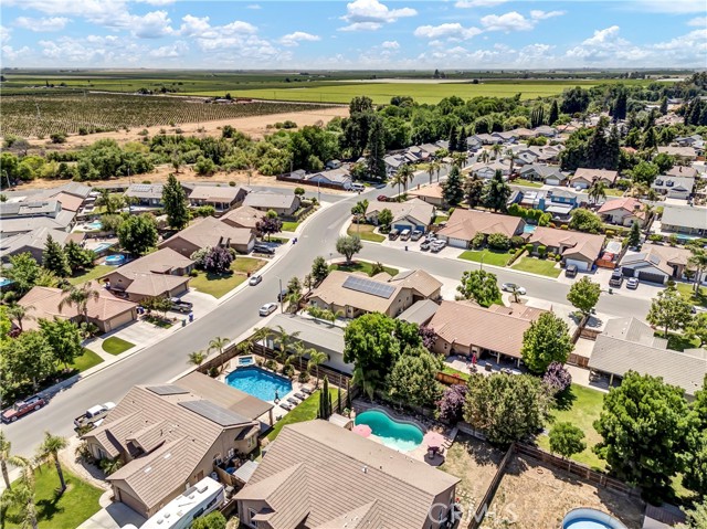 Detail Gallery Image 53 of 54 For 300 S Lombardi St, Porterville,  CA 93257 - 4 Beds | 2 Baths