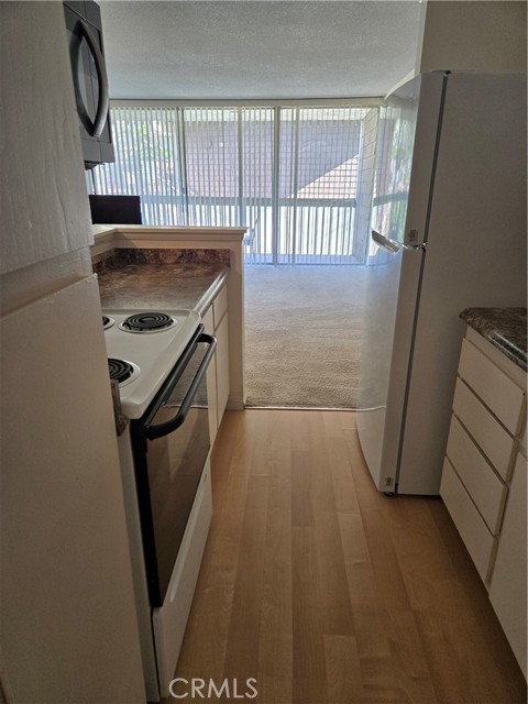 Detail Gallery Image 9 of 14 For 6542 Ocean Crest Dr #C211,  Rancho Palos Verdes,  CA 90275 - 1 Beds | 1 Baths