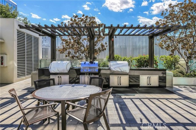 3141 Michelson Drive, Irvine CA: https://media.crmls.org/medias/f5f1e539-d5e6-4dd6-af0d-fb6c18bf1f90.jpg