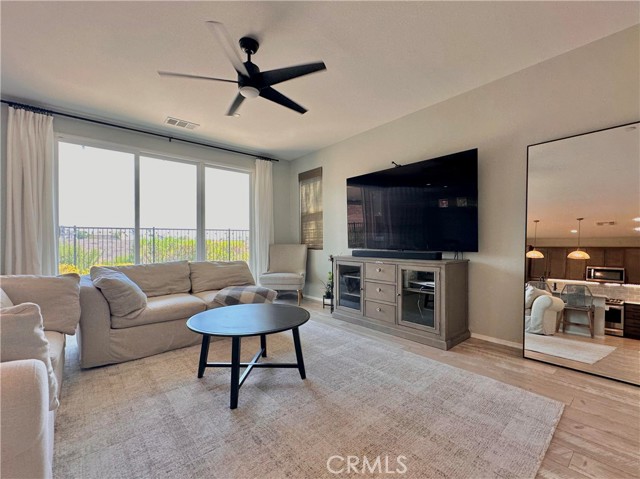 Detail Gallery Image 3 of 40 For 38436 Windingwalk Dr, Murrieta,  CA 92563 - 3 Beds | 2/1 Baths