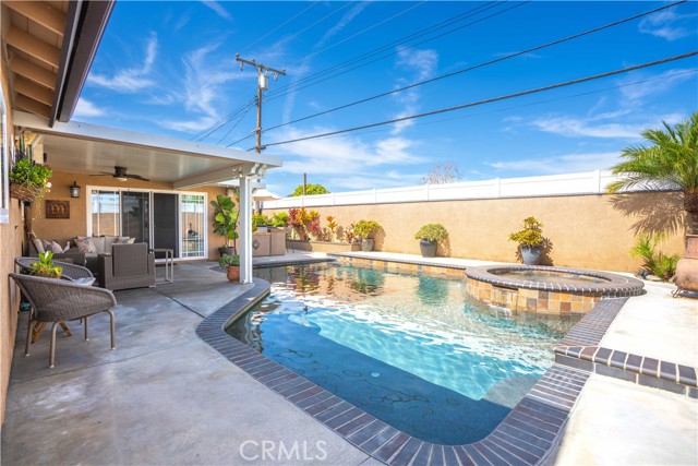 Image 35 of 43 For 4611 Myra  