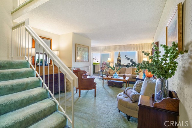 30 Cresta Verde Drive, Rolling Hills Estates, California 90274, 3 Bedrooms Bedrooms, ,3 BathroomsBathrooms,Residential,Sold,Cresta Verde,SB21173392