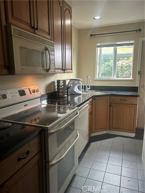 Detail Gallery Image 42 of 49 For 14038 Rosewood Ln, Clearlake,  CA 95422 - 5 Beds | 4 Baths