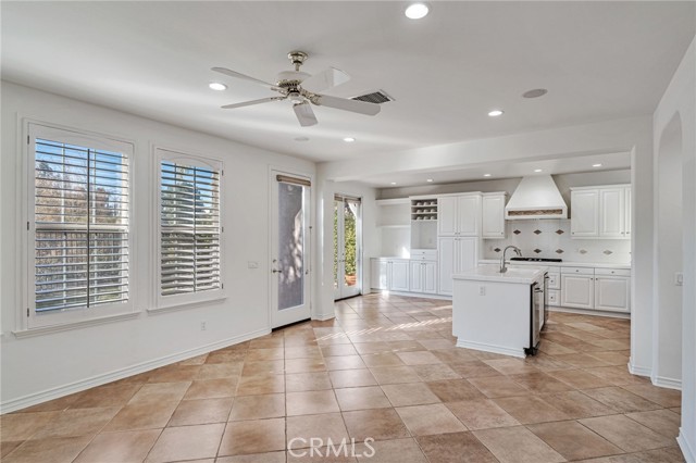 Detail Gallery Image 18 of 75 For 26839 Pinehurst Dr, Valencia,  CA 91355 - 3 Beds | 3 Baths