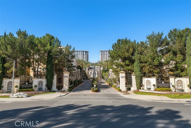 3270 Watermarke Place, Irvine CA: https://media.crmls.org/medias/f5f76f40-8ab0-4cf4-ba2a-17745d81eecb.jpg
