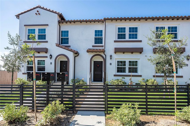 Front Image Thumbnail for CRDW25249619