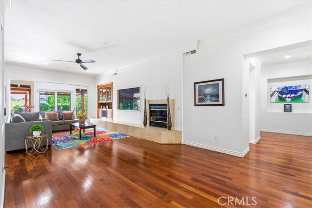 Detail Gallery Image 19 of 58 For 12831 Fairhaven Extention, Santa Ana,  CA 92705 - 4 Beds | 3/1 Baths