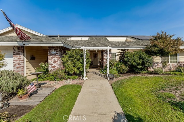 2468 Laverne, Clovis CA: https://media.crmls.org/medias/f5f88a69-d25e-492e-9c58-a534dd978415.jpg