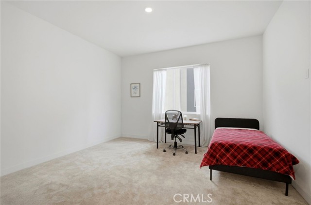 Detail Gallery Image 22 of 34 For 175 Sash, Irvine,  CA 92618 - 4 Beds | 3/1 Baths