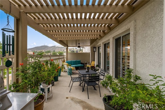Detail Gallery Image 32 of 38 For 2130 Almeria St #101,  Corona,  CA 92879 - 3 Beds | 2/1 Baths