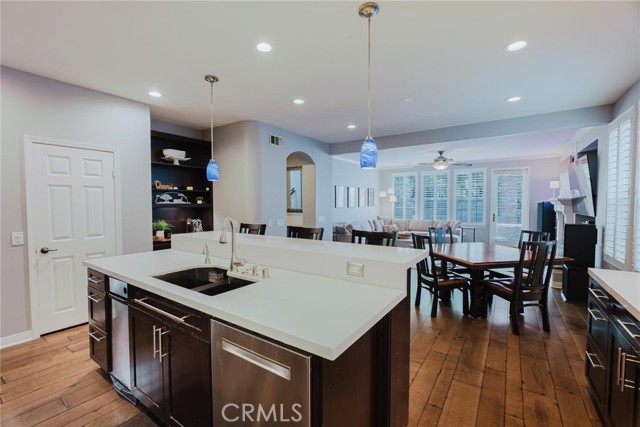26052 Shadow Rock Lane, Valencia CA: https://media.crmls.org/medias/f5f96661-6a3f-4b11-b962-d5e943c29d2f.jpg