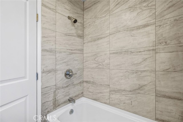 10523 Haas Avenue, Los Angeles CA: https://media.crmls.org/medias/f5fa058c-1698-4c06-b743-7fe2679264fa.jpg