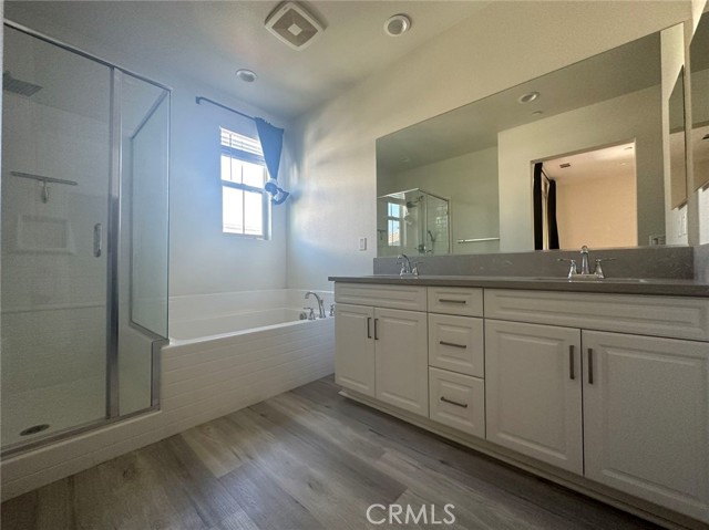 Detail Gallery Image 10 of 18 For 2888 E Berry Loop Privado, #45 #45,  Ontario,  CA 91761 - 3 Beds | 2/1 Baths