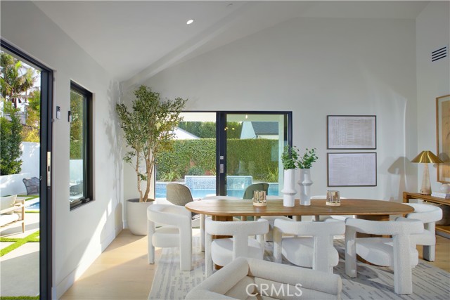 Detail Gallery Image 13 of 31 For 1312 Dover Drive, Newport Beach,  CA 92660 - 4 Beds | 4 Baths