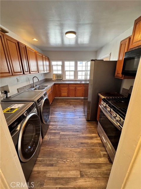 Detail Gallery Image 8 of 20 For 1261 S Plymouth Blvd, Los Angeles,  CA 90019 - 3 Beds | 1 Baths