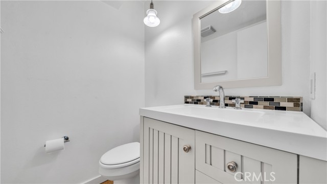 7137 Shoup Avenue, West Hills CA: https://media.crmls.org/medias/f5fc1668-9f81-464b-a8d2-5ef9222adfce.jpg