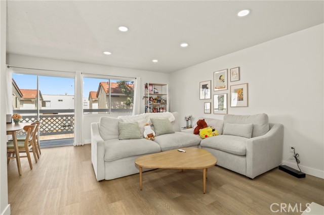 Detail Gallery Image 12 of 28 For 21934 Belshire, Hawaiian Gardens,  CA 90716 - 2 Beds | 2 Baths