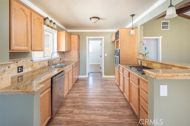 Detail Gallery Image 8 of 35 For 5110 W Avenue M4, Quartz Hill,  CA 93536 - 2 Beds | 2 Baths